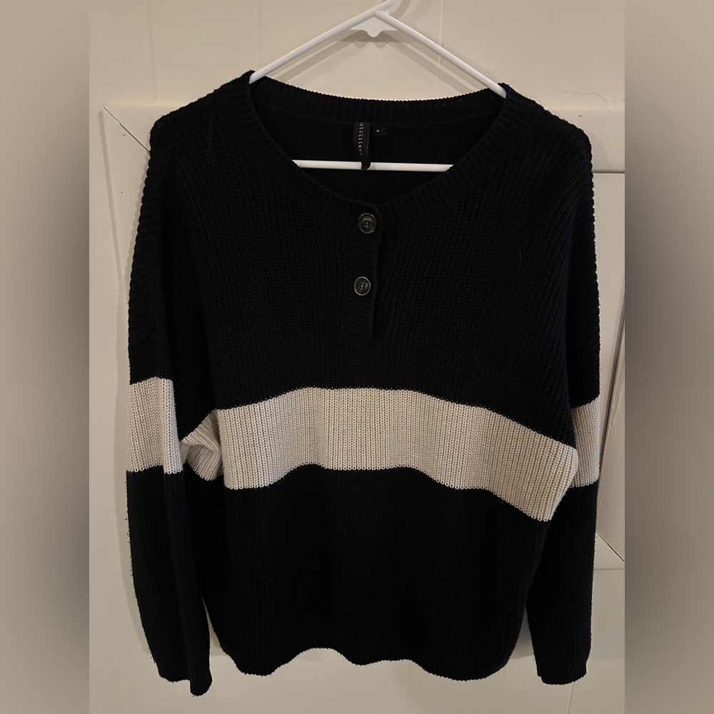 Black and White Women's Sweater